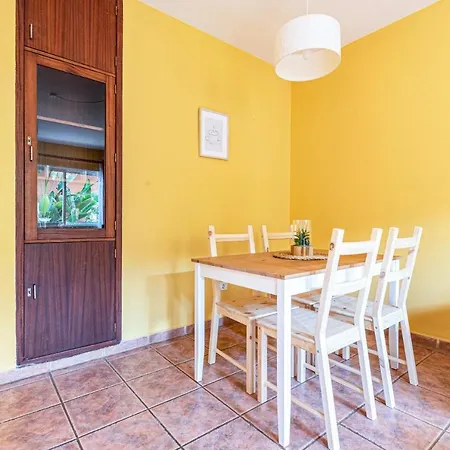 Parque Flores Apartment *