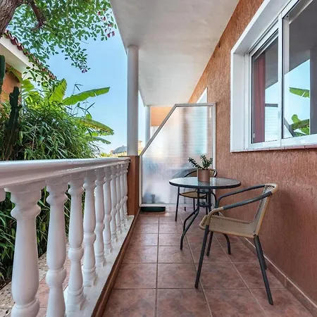 Parque Flores Apartment *