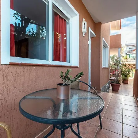 Parque Flores Apartment